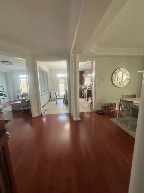 Vaughan Area Bathurst, A large  master room Rent - Photo 3