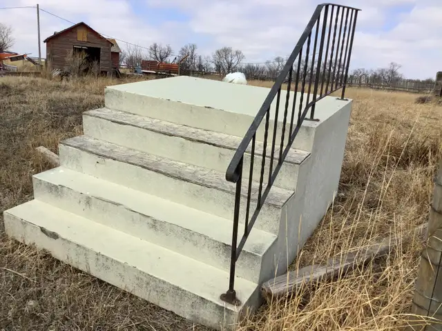Fibreglass Stair with Railing - Photo 2