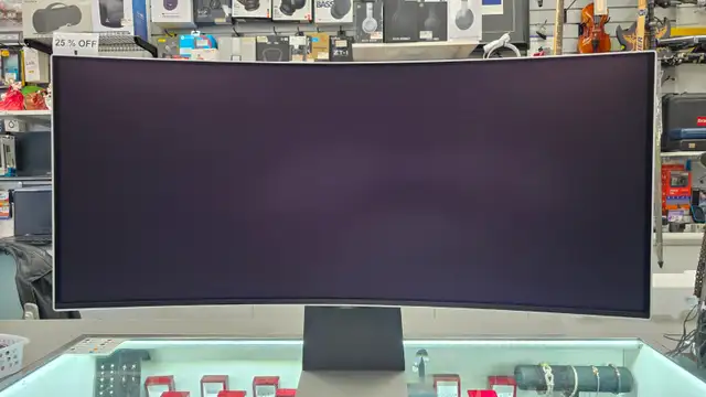 Samsung Odyssey OLED G8 34' Curved Gaming Monitor