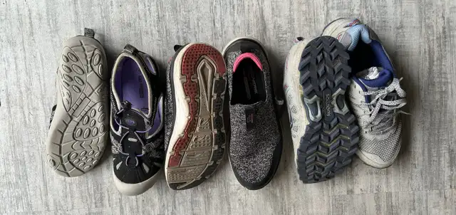 Womans Running Shoes - Photo 5