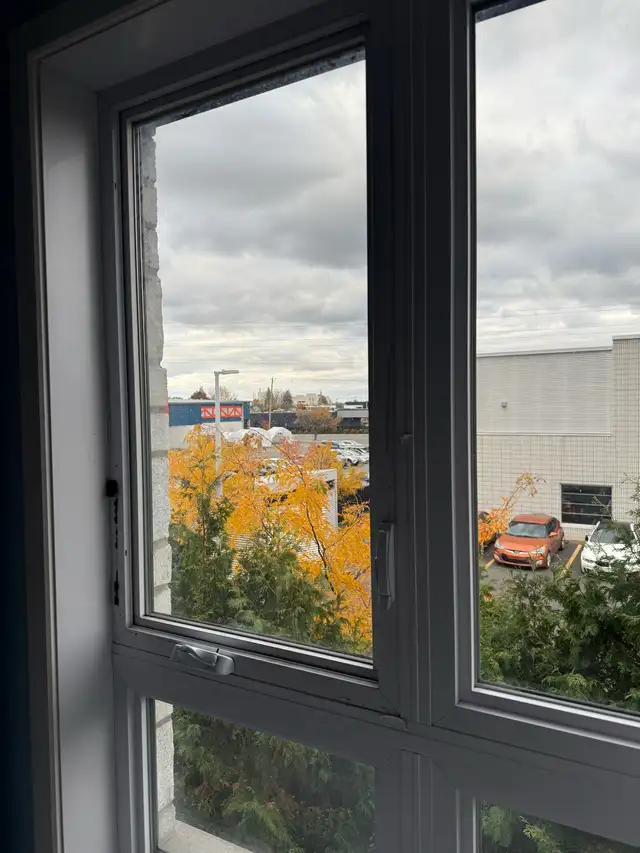 Réparation fenêtre & porte ( résidentielle & commercial) - Photo 6