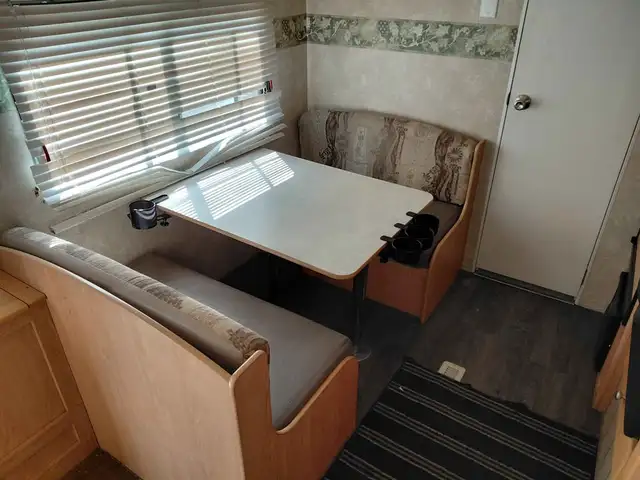 2006 Thor Wave RB 26 Foot RV Camping Trailer - Photo 7