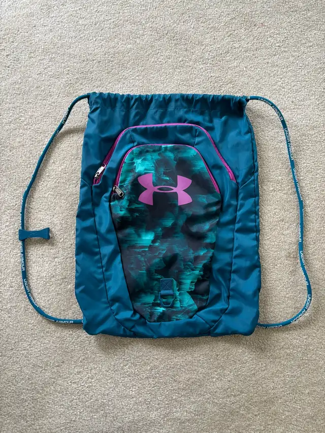 Under Armour 20L gym/sport bag / Sackpack