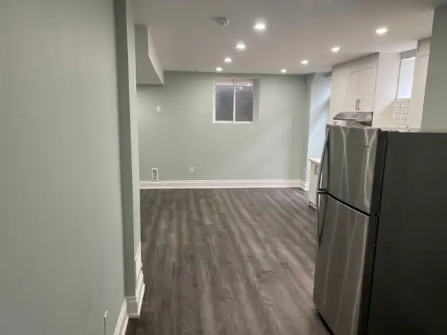 Oakville Newly Reno Basement Apt- Dundas & Trafalgar - Photo 7