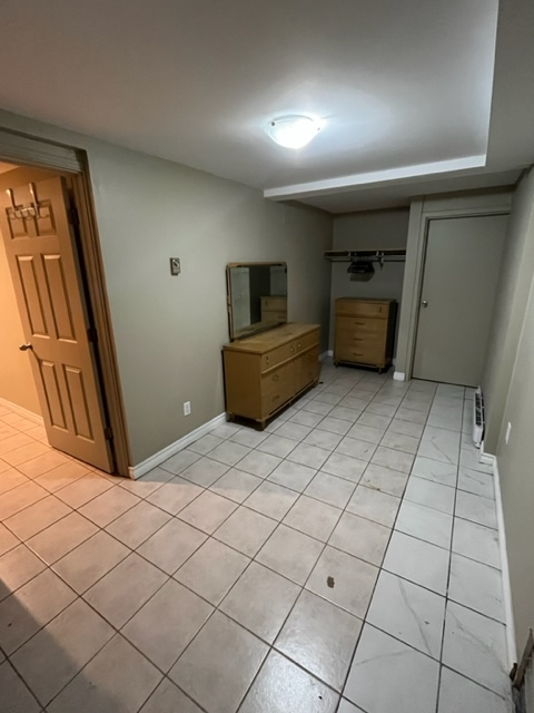 Fully Furnished 1-Bedroom Units - Photo 4