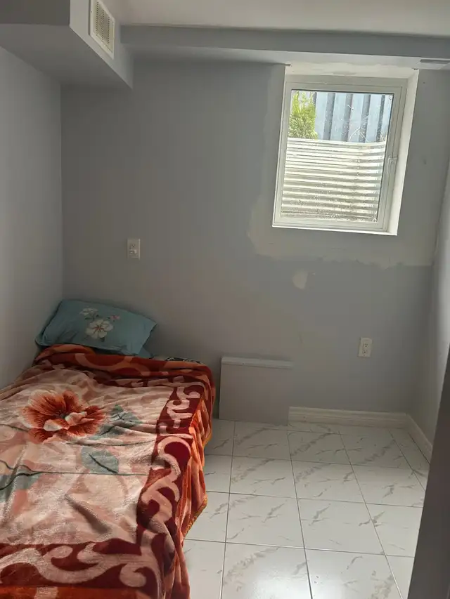 WALKOUT BASEMENT APARTMENT FOR RENT - Photo 5