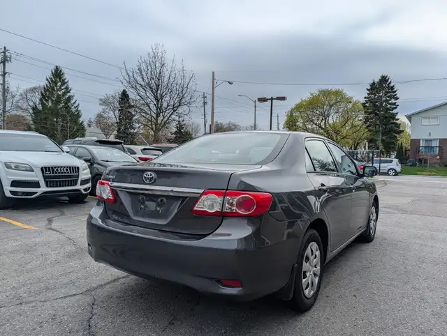 2013 Toyota Corolla Well Maintained - Photo 7