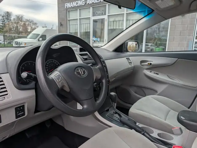 2013 Toyota Corolla Well Maintained - Photo 9