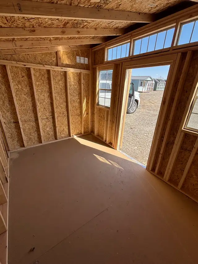 8x12 utility shed - Photo 3