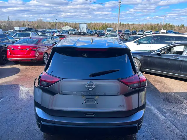 2025 Nissan Rogue AWD - Photo 5
