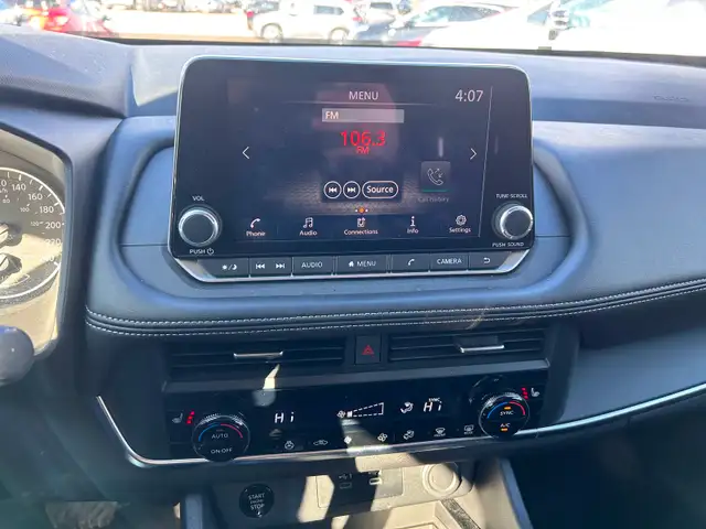 2025 Nissan Rogue AWD - Photo 11