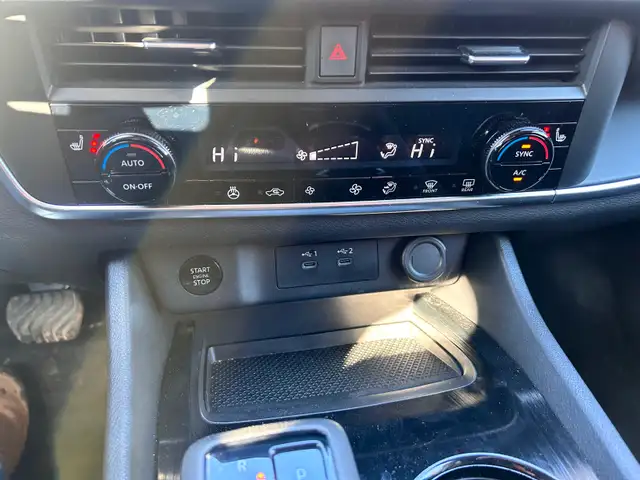 2025 Nissan Rogue AWD - Photo 12