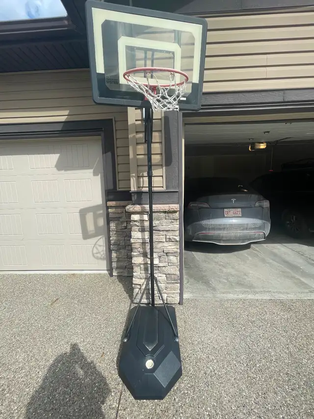 Basketball hoop in good condition - Photo 3