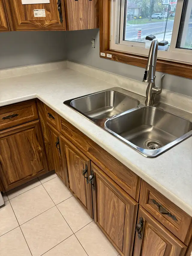 30 SECS to ST. CLAIR COLLEGE   SAVE $$ - PRIVATE ROOMS FOR RENT - Photo 4