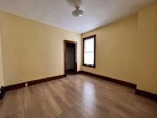 Whole House for Rent – 69 Shepherd St E, Windsor - Photo 2