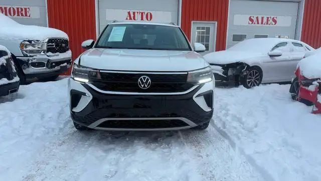 2024 Volkswagon Tiguan AWD - Photo 2