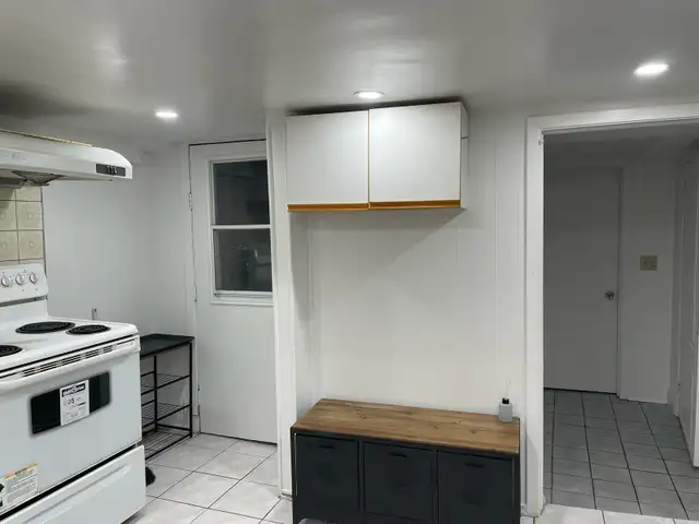 Basement unit for rent - Photo 6