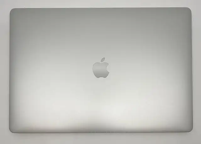 Apple MacBook Pro 15" 2016 Touch Bar i7 16GB RAM 256GB SSD $579 - Photo 2