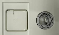 Apple MacBook Pro 15" 2016 Touch Bar i7 16GB RAM 256GB SSD $579 - Photo 9