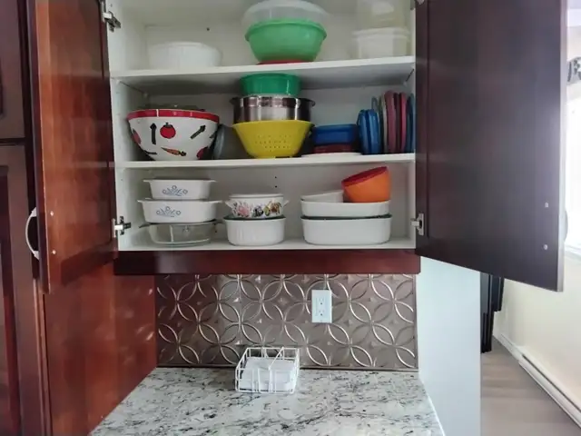 3 PIECE KITCHEN CABINETS - Photo 2