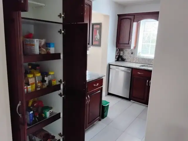 3 PIECE KITCHEN CABINETS - Photo 4