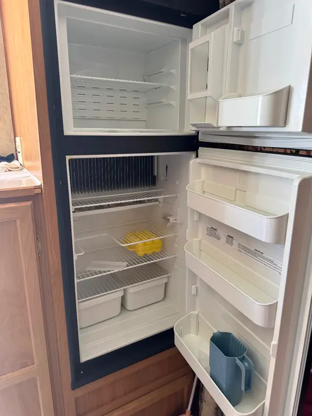 RV Camper Trailer - Photo 7