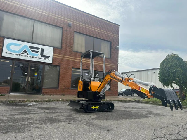 New CAEL Mini Excavators 1T/1.5T Gas with Briggs stratton  certi - Photo 3