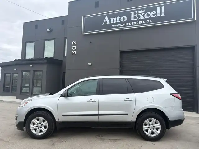 2017 CHEVROLET TRAVERSE LS - B/U CAM - ALLOYS - CRUISE CONTROL - Photo 2