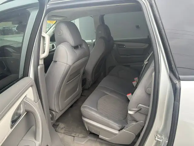 2017 CHEVROLET TRAVERSE LS - B/U CAM - ALLOYS - CRUISE CONTROL - Photo 15