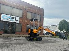 New CAEL Mini Excavators 1T/1.5T Gas with Briggs stratton  certi - Photo 3
