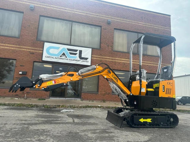 New CAEL Mini Excavators 1T/1.5T Gas with Briggs stratton  certi - Photo 3