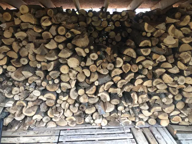 Woodstacking Service