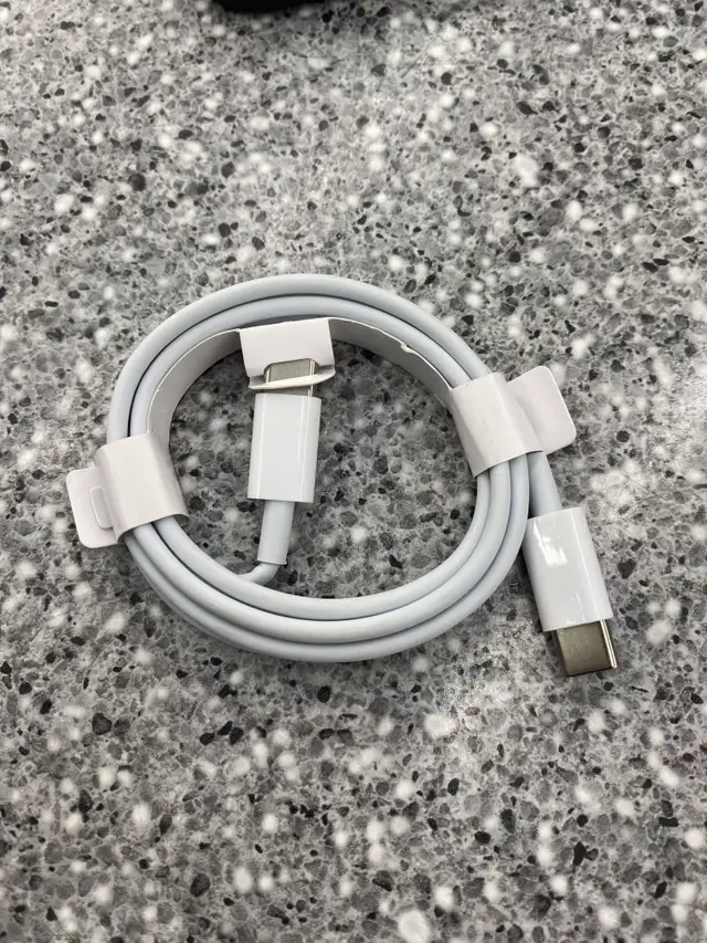 Apple iPhone 15 Pro Max - Photo 4