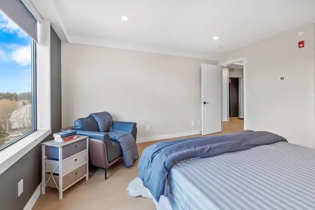 Executive 1-Bedroom suite! Incentives Available! - Photo 15