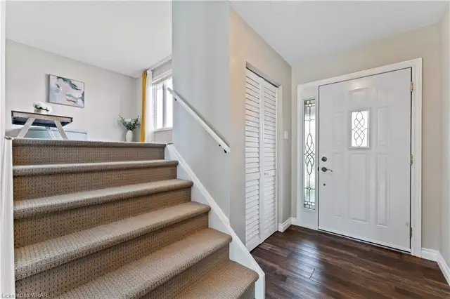 630 Pineridge Rd., Waterloo - 3 BEDROOM DETACHED HOUSE IN WATERL - Photo 3