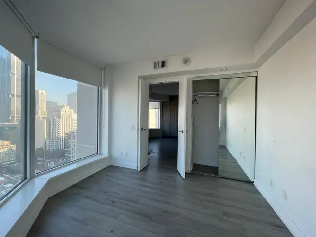 YORKVILLE PLAZA: 1 Bedroom Den Condo For Rent Downtown Toronto - Photo 9