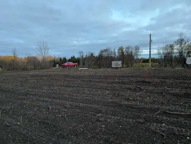 Rural 2 Acre Serviced Property - Photo 10