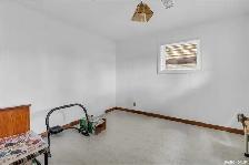 2 Bedroom 1 bathroom House in Queen Elizabeth - Photo 9