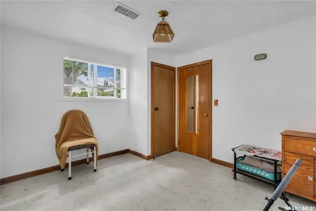 2 Bedroom 1 bathroom House in Queen Elizabeth - Photo 10