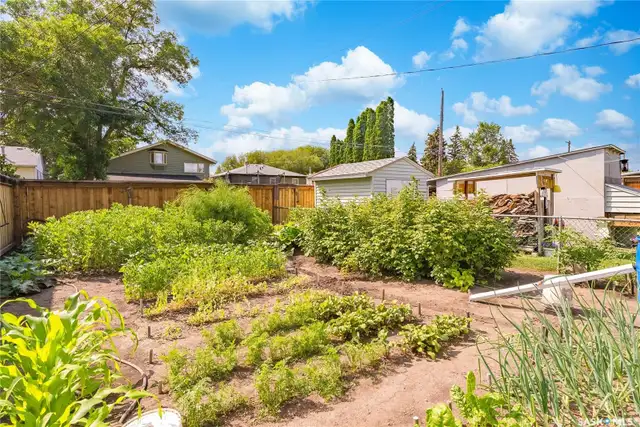 2 Bedroom 1 bathroom House in Queen Elizabeth - Photo 20