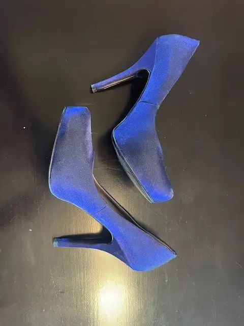 Gorgeous GUESS Stilleto pumps size 8 - Photo 2