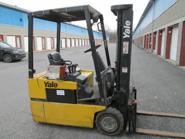 Chariot élévateur électrique - Photo 3