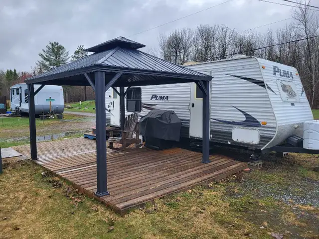 25ft Puma Travel Trailer