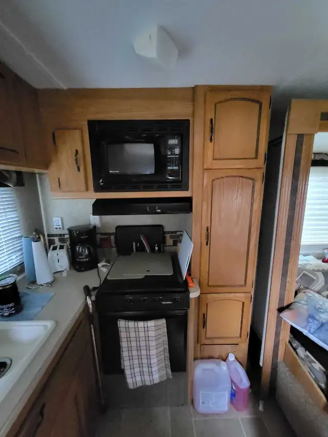 25ft Puma Travel Trailer - Photo 9