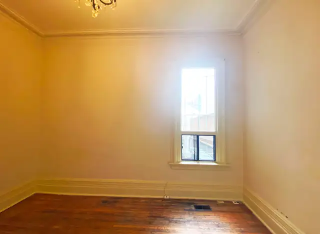 Large Renovated Room for rent near Kensington Market - Photo 3