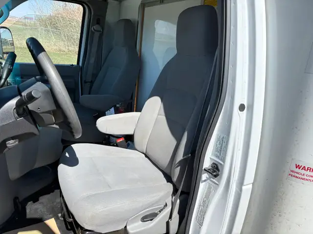 2024 Ford E-S450 16' LOADED W/RAMP CAN LEASE $AVE $1,000's - Photo 8