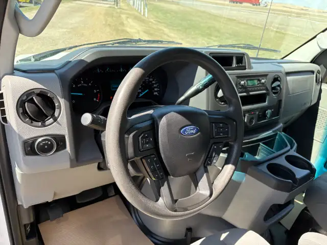 2024 Ford E-S450 16' LOADED W/RAMP CAN LEASE $AVE $1,000's - Photo 11