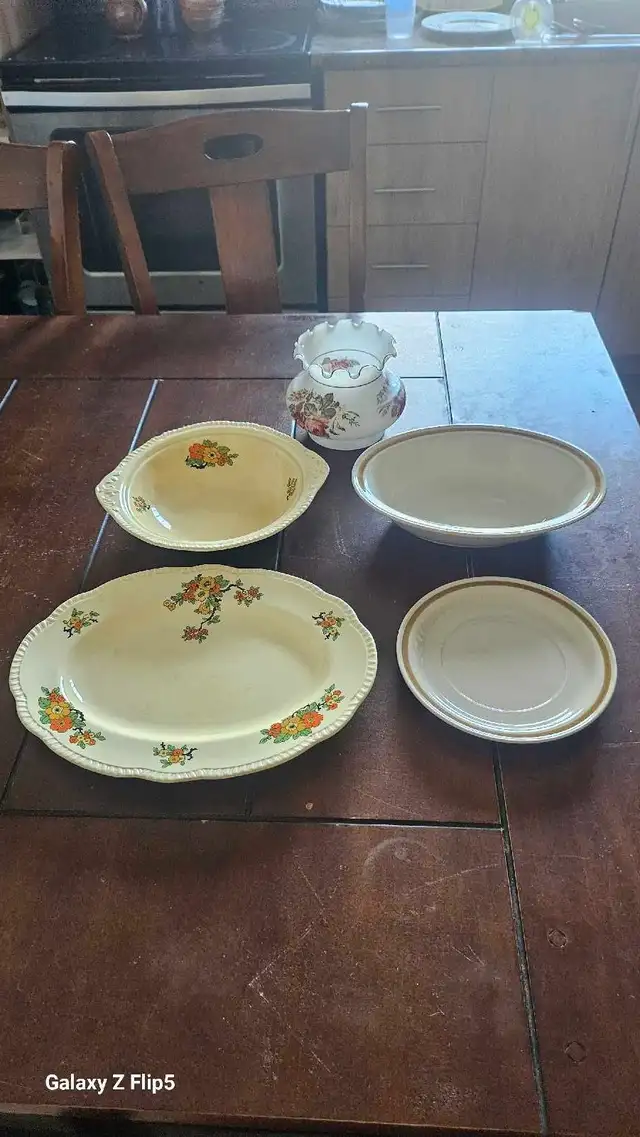 Lot vaisselle vintage