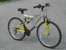 ADULT LARGE 26' CCM FALCON 21 SPD WITH FULL DUAL SUSPENSION!