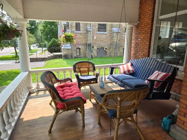 Gananoque Apartment for Rent - Photo 2